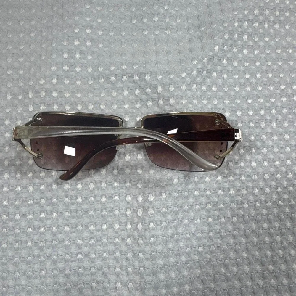Vera style from Foster Grant sunglasses